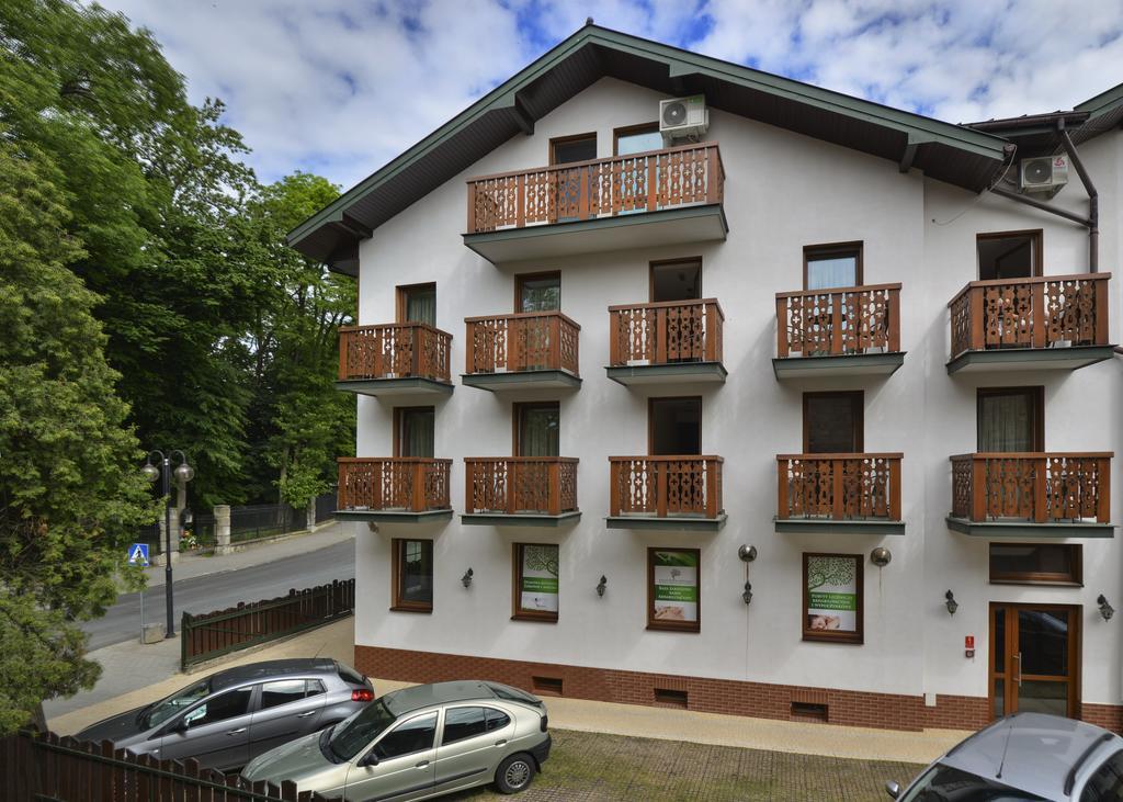 Sanatorium Zbyszko Hotel Busko Zdroj Luaran gambar